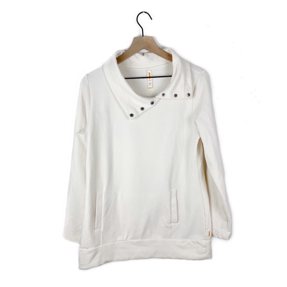 Lucy Journey Within Pullover